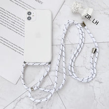 Lade das Bild in den Galerie-Viewer, Matte Handyhülle für's iPhone mit Halskette zum Umhängen in verschiedenen Farben